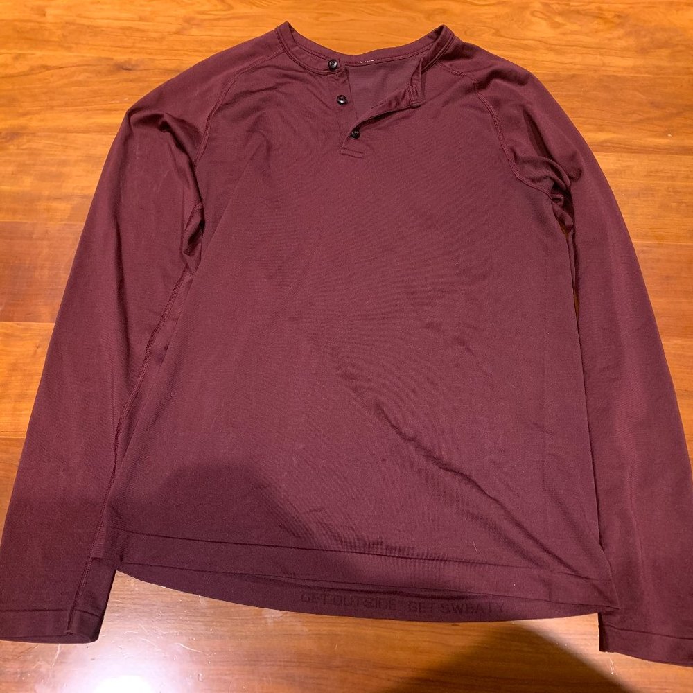 Lululemon Men's Metal Vent Tech Long Sleeve Shirt - Burgundy, Small